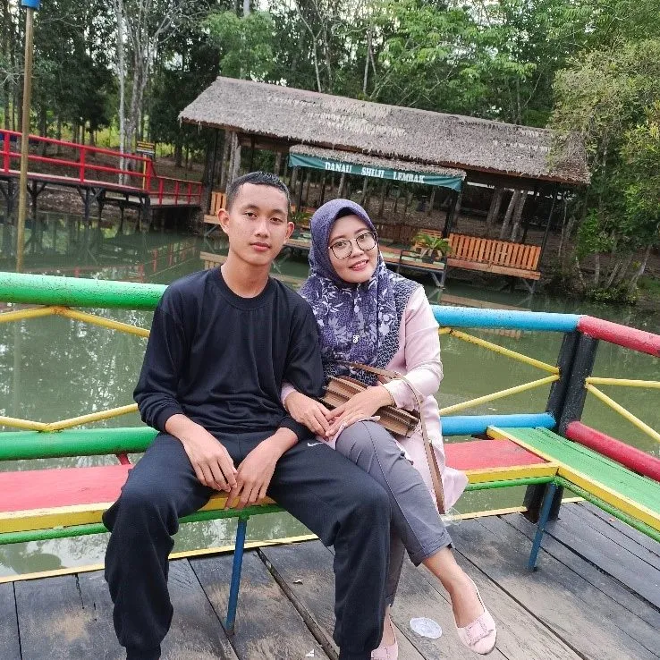 Eva Astuti